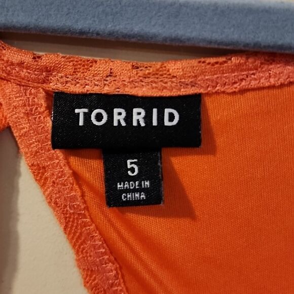 Beautiful Torrid dress Size 5 - Picture 4 of 4